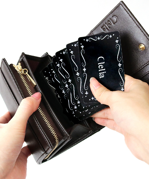 Clelia(クレリア)の「マルチカラー二つ折りミニ財布(財布・レディース・パープル系その他/ピンク系その他/ブラウン系その他/ブルー系その他/レッド系その他/ラベンダー/ブラック/ベージュ/ネイビー/チョコ/キャメル/ピンク系その他2/パープル系その他2/ブラウン系その他2・ONE SIZE)」の19枚目の写真
