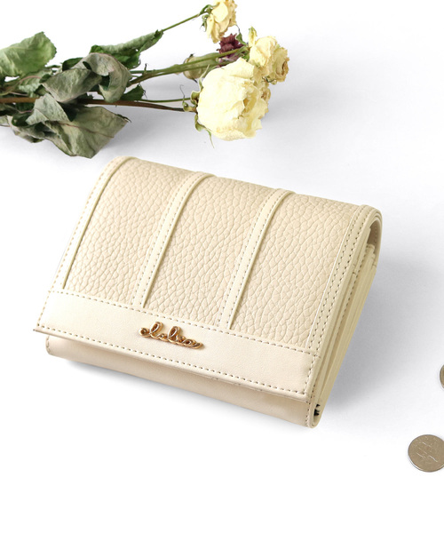 Clelia(クレリア)の「マルチカラー二つ折りミニ財布(財布・レディース・パープル系その他/ピンク系その他/ブラウン系その他/ブルー系その他/レッド系その他/ラベンダー/ブラック/ベージュ/ネイビー/チョコ/キャメル/ピンク系その他2/パープル系その他2/ブラウン系その他2・ONE SIZE)」の6枚目の写真