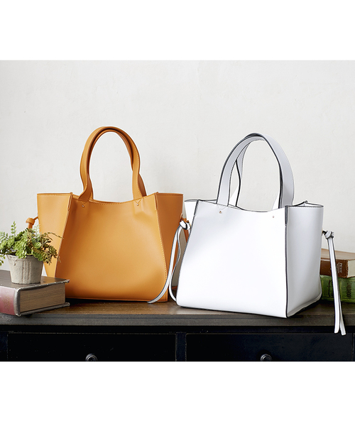 KOBE LETTUCE（コウベレタス）の「サイドフリンジフェイクレザートートバッグ（トートバッグ・レディース・オフホワイト/ベージュ/イエロー/ブラック・FREE）」の12枚目の写真