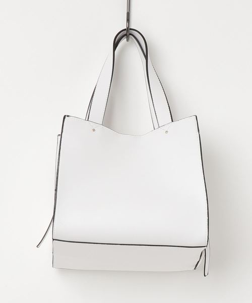 KOBE LETTUCE（コウベレタス）の「サイドフリンジフェイクレザートートバッグ（トートバッグ・レディース・オフホワイト/ベージュ/イエロー/ブラック・FREE）」の5枚目の写真