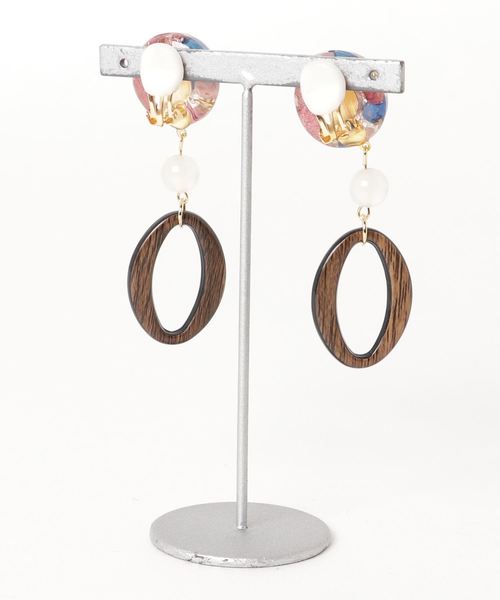 TONE SELECT GOODS(トーンセレクトグッズ)の「【lulugiraffe】ドライフラワーWoodイヤリング(イヤリング・レディース・ピンク・FREE)」の2枚目の写真