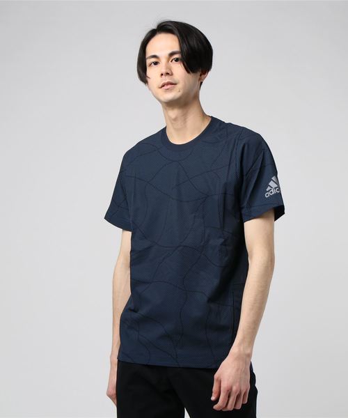 adidas(アディダス)の「アディダス M4T ネットグラフィック Tシャツ(Tシャツ/カットソー・メンズ・ブラック/ネイビー/ブラウン・M/L/S/XL/XXL)」の3枚目の写真