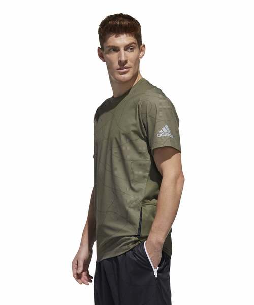 adidas(アディダス)の「アディダス M4T ネットグラフィック Tシャツ(Tシャツ/カットソー・メンズ・ブラック/ネイビー/ブラウン・M/L/S/XL/XXL)」の7枚目の写真