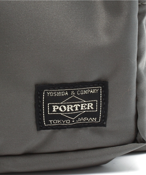 PORTER（ポーター）の「PORTER TANKER DAY PACK <B印 YOSHIDA SELECT>（バックパック/リュック・メンズ・ブラック系その他・ONE SIZE）」の4枚目の写真