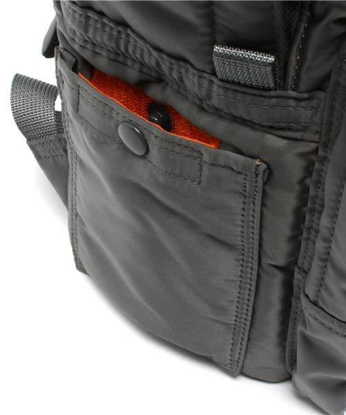 PORTER（ポーター）の「PORTER TANKER DAY PACK <B印 YOSHIDA SELECT>（バックパック/リュック・メンズ・ブラック系その他・ONE SIZE）」の13枚目の写真
