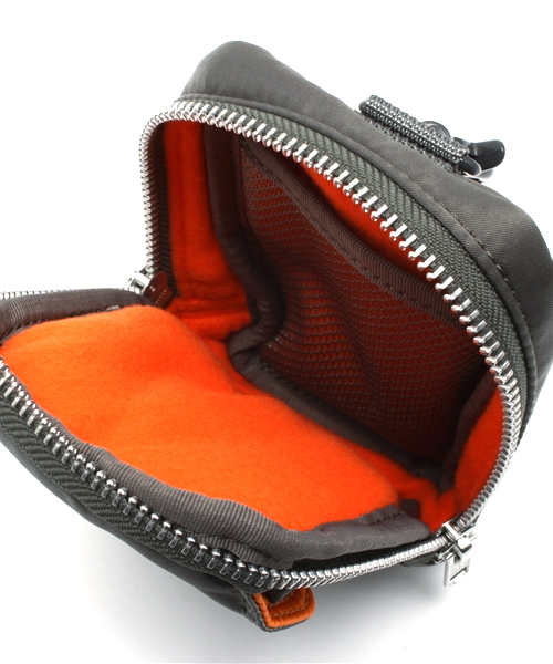 PORTER（ポーター）の「PORTER TANKER DAY PACK <B印 YOSHIDA SELECT>（バックパック/リュック・メンズ・ブラック系その他・ONE SIZE）」の12枚目の写真