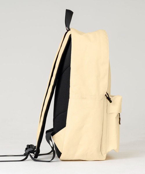 FILA（フィラ）の「【FILA/フィラ】スタンダードデイパック ボックスロゴ A4収納可 大容量 バッグパック 20L（バックパック/リュック・レディース・ブラック/ブラック×レッド/トリコロール/ピンク/ブラック×グリーン/ブラック系1/アイボリー/ブラック系2・FREE）」の16枚目の写真