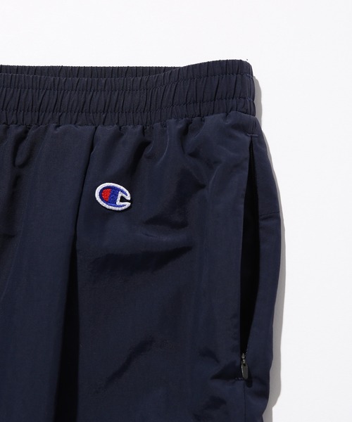 Champion（チャンピオン）の「【CHAMPION × ADAM ET ROPE’】〈撥水性〉ナイロンワイドパンツ（その他パンツ・メンズ・ブラック/ネイビー・S/M/L）」の7枚目の写真