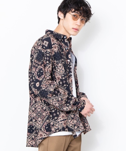 WEGO（ウィゴー）の「WEGO/ペイズリービッグシルエットシャツ（シャツ/ブラウス・メンズ・ブラック/ブラック系その他・LARGE/MEDIUM）」の2枚目の写真