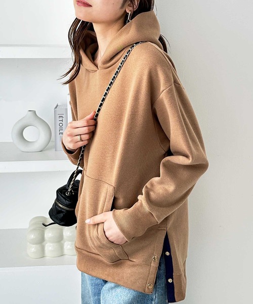 GeeRA（ジーラ）の「裏起毛ボタンデザインパーカー（パーカー・レディース・キャメル/杢グレー/パープル/ブラック/アイボリー/ダークブラウン・SMALL/MEDIUM/LARGE/X-LARGE/XX-LARGE）」の6枚目の写真