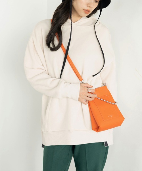 GeeRA（ジーラ）の「裏起毛ボタンデザインパーカー（パーカー・レディース・キャメル/杢グレー/パープル/ブラック/アイボリー/ダークブラウン・SMALL/MEDIUM/LARGE/X-LARGE/XX-LARGE）」の2枚目の写真