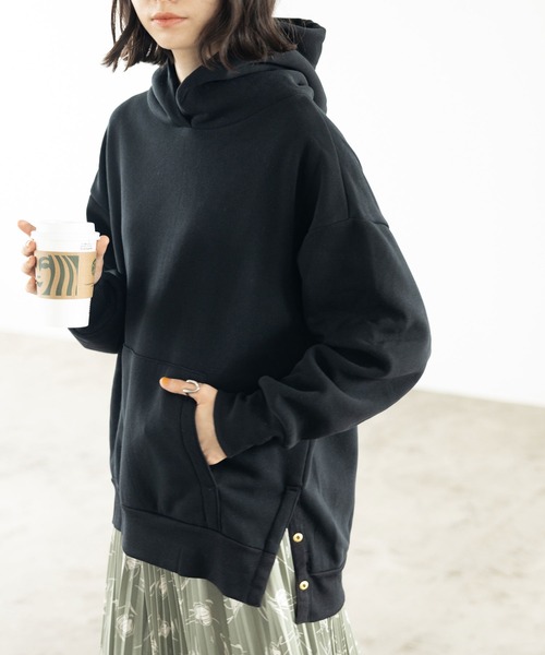 GeeRA（ジーラ）の「裏起毛ボタンデザインパーカー（パーカー・レディース・キャメル/杢グレー/パープル/ブラック/アイボリー/ダークブラウン・SMALL/MEDIUM/LARGE/X-LARGE/XX-LARGE）」の3枚目の写真