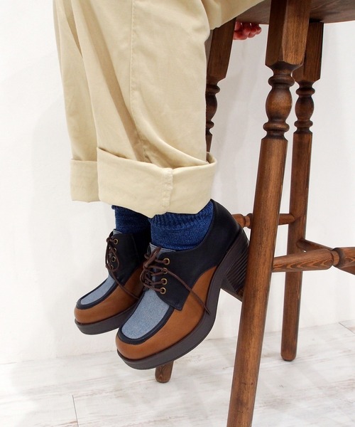 byあしながおじさん（バイアシナガオジサン）の「厚底モカレースアップシューズ　-8980565（ドレスシューズ・レディース・ブラック/ブラウン/カーキ/ライトベージュ/ネイビー/ブルー/ダークブラウン/キャメル/ダークブルー・22.5cm/23.5cm/24.5cm/23.0cm/24.0cm）」の7枚目の写真