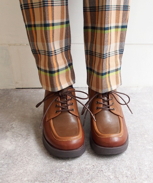 byあしながおじさん（バイアシナガオジサン）の「厚底モカレースアップシューズ　-8980565（ドレスシューズ・レディース・ブラック/ブラウン/カーキ/ライトベージュ/ネイビー/ブルー/ダークブラウン/キャメル/ダークブルー・22.5cm/23.5cm/24.5cm/23.0cm/24.0cm）」の2枚目の写真