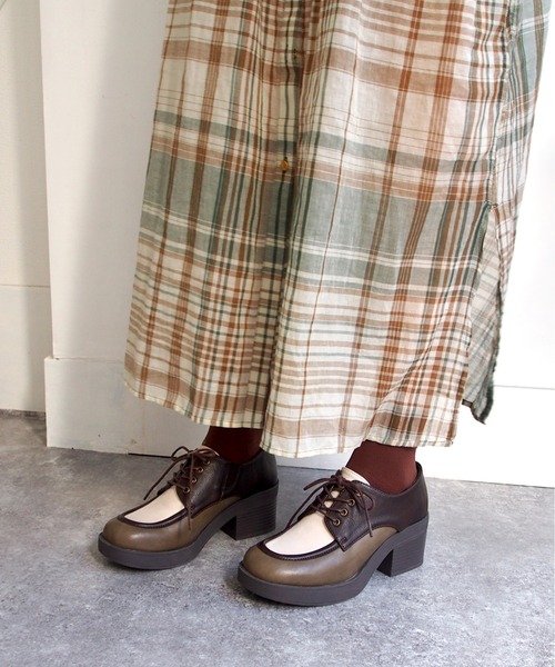 byあしながおじさん（バイアシナガオジサン）の「厚底モカレースアップシューズ　-8980565（ドレスシューズ・レディース・ブラック/ブラウン/カーキ/ライトベージュ/ネイビー/ブルー/ダークブラウン/キャメル/ダークブルー・22.5cm/23.5cm/24.5cm/23.0cm/24.0cm）」の6枚目の写真