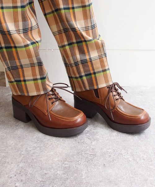 byあしながおじさん（バイアシナガオジサン）の「厚底モカレースアップシューズ　-8980565（ドレスシューズ・レディース・ブラック/ブラウン/カーキ/ライトベージュ/ネイビー/ブルー/ダークブラウン/キャメル/ダークブルー・22.5cm/23.5cm/24.5cm/23.0cm/24.0cm）」の18枚目の写真