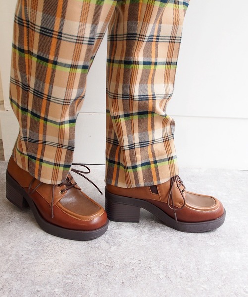 byあしながおじさん（バイアシナガオジサン）の「厚底モカレースアップシューズ　-8980565（ドレスシューズ・レディース・ブラック/ブラウン/カーキ/ライトベージュ/ネイビー/ブルー/ダークブラウン/キャメル/ダークブルー・22.5cm/23.5cm/24.5cm/23.0cm/24.0cm）」の17枚目の写真