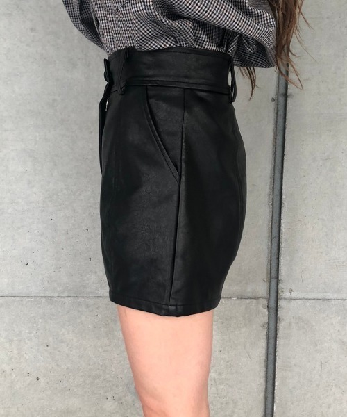 ENVYM（アンビー）の「フェイクレザーＳＰＴ（スラックス・レディース・ブラック・S/M）」の2枚目の写真