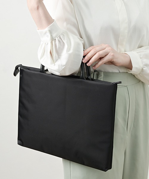 Fun & Daily(ファンアンドデイリー)の「F&D : 13インチ Waterproof PC Bag(ビジネスバッグ・メンズ・ブラック/ネイビー/ブラック系その他/ブルー系その他・FREE)」の15枚目の写真