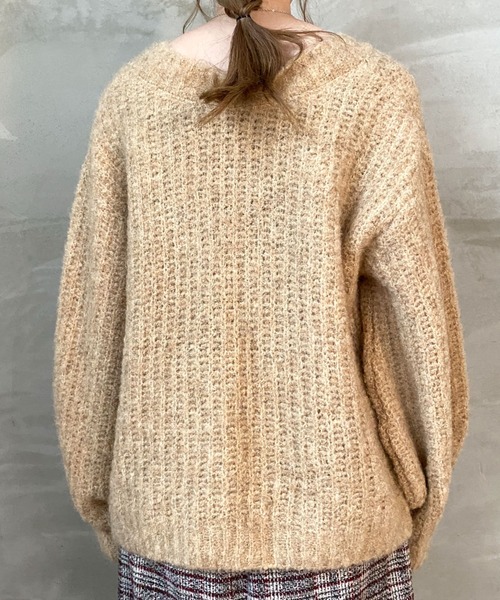 archives（アルシーヴ）の「片畦Vネック袖ボリュームプルオーバー（ニット/セーター・レディース・ベージュ/ブルー/グリーン・MEDIUM）」の15枚目の写真