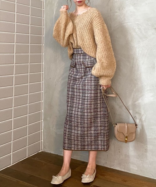 archives（アルシーヴ）の「片畦Vネック袖ボリュームプルオーバー（ニット/セーター・レディース・ベージュ/ブルー/グリーン・MEDIUM）」の8枚目の写真