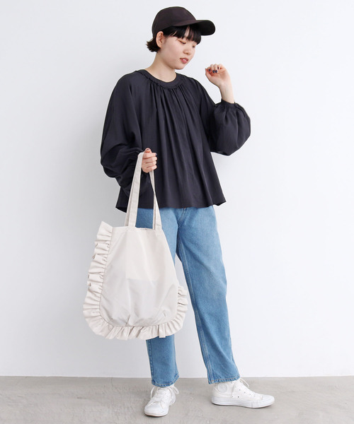 I am I in fact...（アイアムアイインファクト）の「_ナイロンフリルバッグ（トートバッグ・レディース・ブラック/ブラウン/グレー/アイボリー/レッド/その他・FREE）」の12枚目の写真