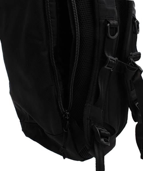 NEW ERA（ニューエラ）の「WEGO/NEW ERAバックパック（バックパック/リュック・メンズ・ブラック・FREE）」の5枚目の写真