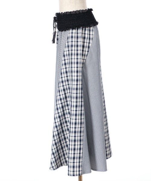 axes femme（アクシーズファム）の「ベルト付チェック柄スカート
