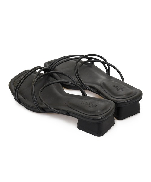 sango（sango）の「変形スクエアヒールナローストラップサンダル（サンダル・レディース・アイボリー/ブルー/シルバー/ブラック・LL/3L/SS/S/M/L）」の18枚目の写真