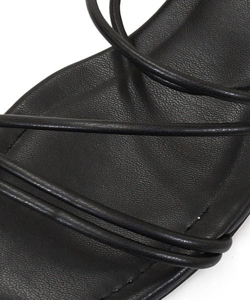 sango（sango）の「変形スクエアヒールナローストラップサンダル（サンダル・レディース・アイボリー/ブルー/シルバー/ブラック・LL/3L/SS/S/M/L）」の20枚目の写真