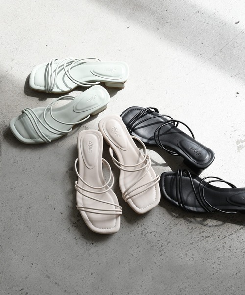 sango（sango）の「変形スクエアヒールナローストラップサンダル（サンダル・レディース・アイボリー/ブルー/シルバー/ブラック・LL/3L/SS/S/M/L）」の10枚目の写真