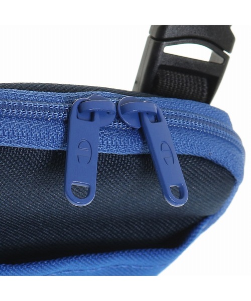 Champion（チャンピオン）の「チャンピオン　ブリーズ　マルチポーチ　57644（ショルダーバッグ・メンズ・ブルー/ネイビー/ブラック/レッド・FREE）」の18枚目の写真