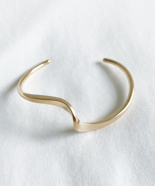 Auntie Rosa Holiday(アンティローザホリデー)の「ニュアンスバングル(バングル/リストバンド・レディース・シルバー/ゴールド・FREE)」の6枚目の写真