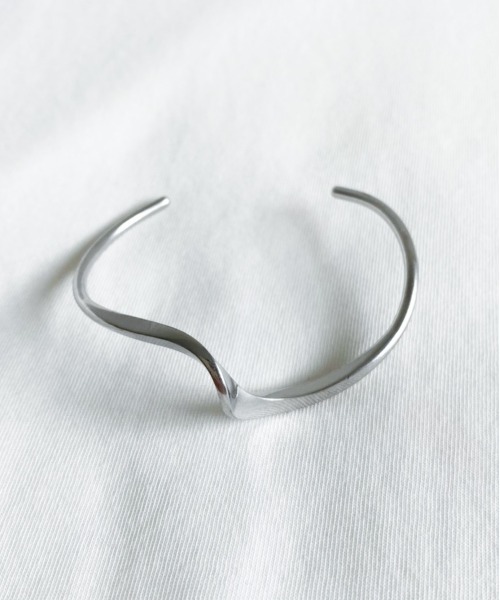 Auntie Rosa Holiday(アンティローザホリデー)の「ニュアンスバングル(バングル/リストバンド・レディース・シルバー/ゴールド・FREE)」の10枚目の写真