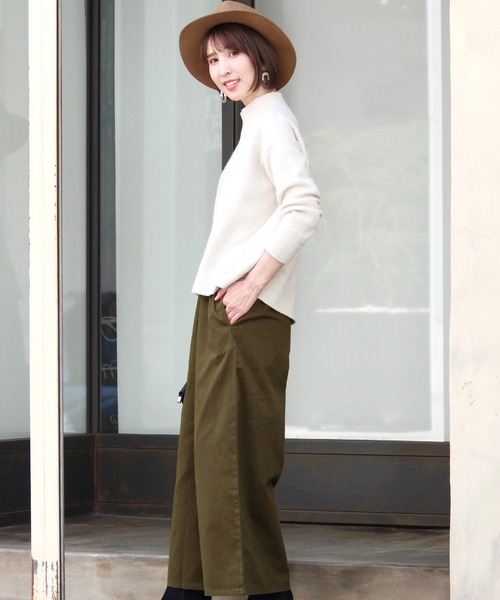 ElegChic（エレグシック）の「ツイル ロング ワイドパンツ（チノパンツ・レディース・ブラック/カーキ/ベージュ・M/L）」の17枚目の写真