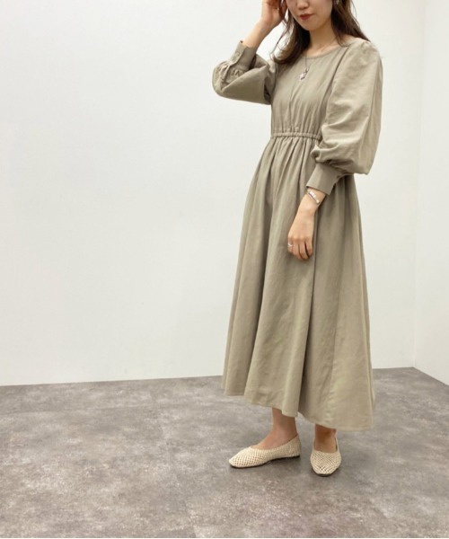 apres jour mignon(アプレジュールミニョン)の「バックリボンワンピース 【ZOZOTOWN限定アイテム】(ワンピース・レディース・ベージュ/アイボリー/ブラック・フリー/X-LARGE)」の3枚目の写真