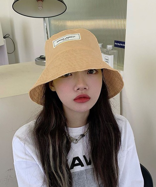 me+em select（ミームセレクト）の「シンプルタグカラーバケットハット【数量限定販売】（ハット・レディース・ピンク/パープル/ブラック/イエロー/グレー/ベージュ/ブルー/キャメル・FREE）」の14枚目の写真