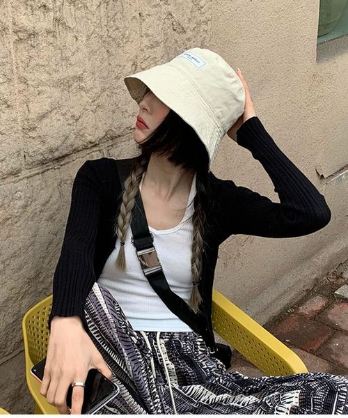 me+em select（ミームセレクト）の「シンプルタグカラーバケットハット【数量限定販売】（ハット・レディース・ピンク/パープル/ブラック/イエロー/グレー/ベージュ/ブルー/キャメル・FREE）」の11枚目の写真