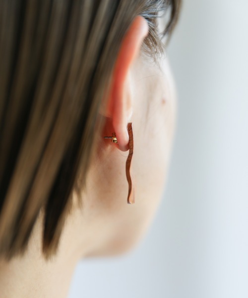 select MOCA（セレクトモカ）の「ドロップウッドピアス（ピアス（両耳用）・レディース・ダークブラウン/ブラウン/アイボリー・FREE）」の19枚目の写真