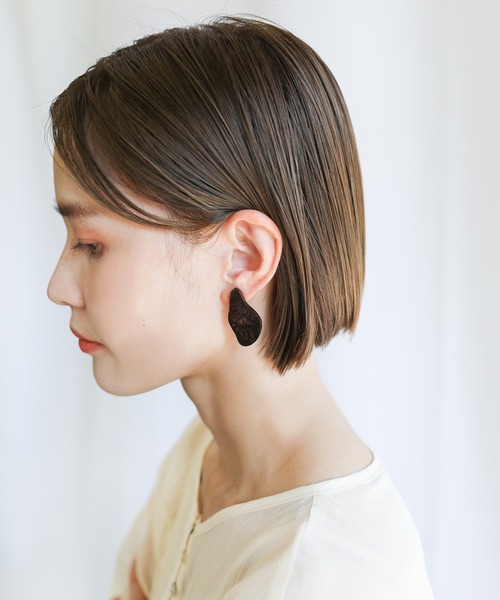 select MOCA（セレクトモカ）の「ドロップウッドピアス（ピアス（両耳用）・レディース・ダークブラウン/ブラウン/アイボリー・FREE）」の16枚目の写真