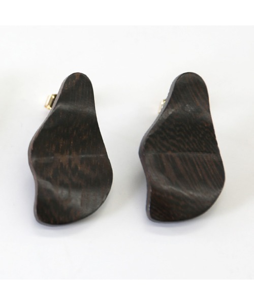 select MOCA（セレクトモカ）の「ドロップウッドピアス（ピアス（両耳用）・レディース・ダークブラウン/ブラウン/アイボリー・FREE）」の12枚目の写真