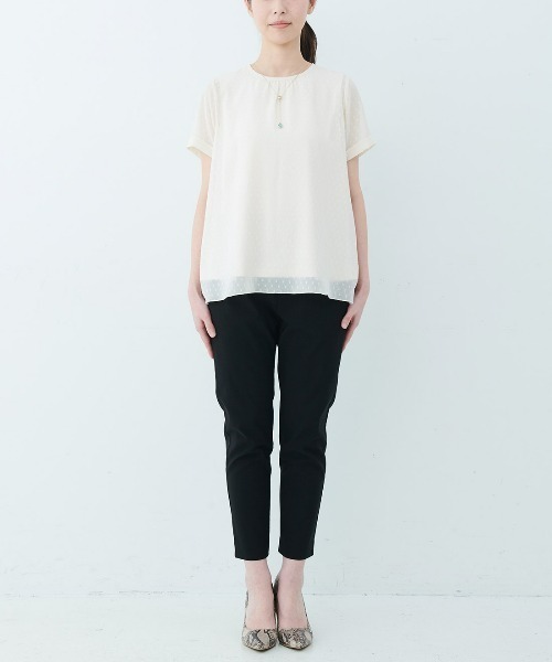 IEDIT（イディット）の「ＩＥＤＩＴ　ＵＶカット・吸汗速乾・接触冷感がうれしい　エアノビライト涼やかテーパードパンツ（その他パンツ・レディース・ネイビー/ライトブルー/ブラック/グレー/ラベンダー/グレー系その他・SMALL/MEDIUM/LARGE/X-LARGE/XX-LARGE/XXX-LARGE）」の17枚目の写真