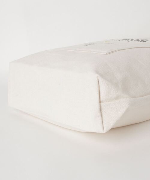 Mark Gonzales（マーク・ゴンザレス）の「MARK GONZALES/マークゴンザレス　ヘビーキャンバス×イラストポケット 巾着トートバッグ（トートバッグ・メンズ・ホワイト系その他/ホワイト系その他2/ホワイト系その他3/ホワイト系その他4・FREE）」の5枚目の写真