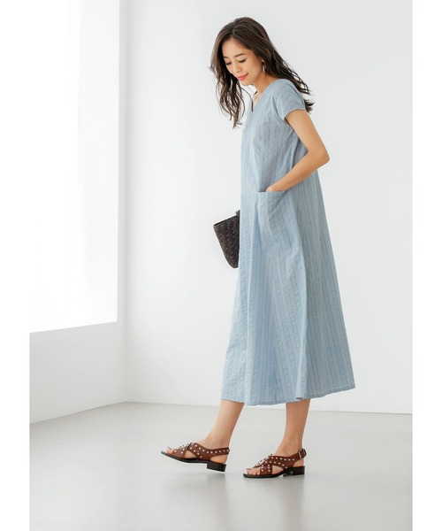 STYLE DELI(スタイルデリ)の「サッカーストライプAラインワンピース(ワンピース・レディース・ブラック/サックスブルー・01/02)」の9枚目の写真