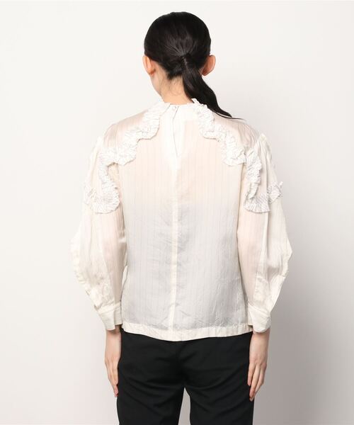 TOGA PULLA(トーガ プルラ)の「TOGA PULLA キュプラストライプブラウス(シャツ/ブラウス・レディース・ホワイト・38/36)」の8枚目の写真