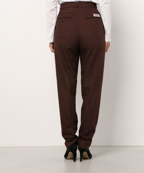 MSCHF（ミスチーフ）の「PROJECT MAGO_TAILORED PINTUCK TROUSERS（その他パンツ・レディース・ブラック/ブラウン・M/S）」の15枚目の写真