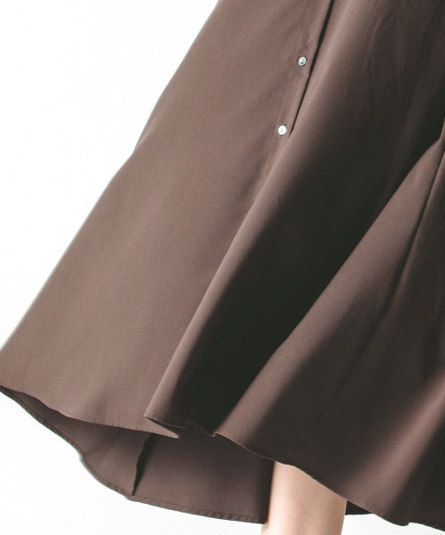 mizuiroind（ミズイロインド）の「mizuiro ind　T／Rスタンドカラーフレアシャツワンピース（ワンピース・レディース・ブラウン/ブラック/ベージュ/チャコールグレー/ネイビー/グレー・FREE）」の18枚目の写真