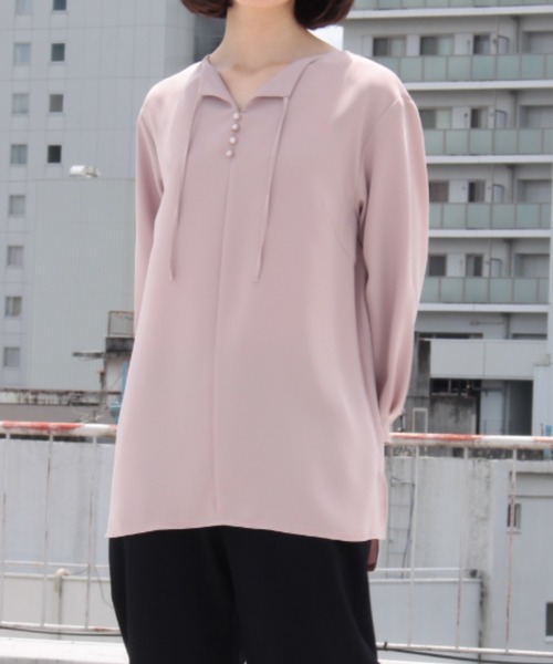 fleur by mint breeze(フルールバイミントブリーズ)の「ボタンデザイン ロング ブラウス(シャツ/ブラウス・レディース・ピンク/ネイビー/キャメル・M/5L/4L/L/3L/LL)」の3枚目の写真