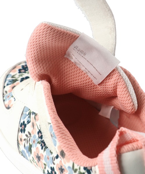 IFME(イフミー)の「IFME/イフミーコラボ花柄スニーカー(スニーカー・キッズ・オフホワイト/ネイビー/ピンク/ラベンダー・14cm/15cm/16cm/17cm/18cm/19cm/20cm/21cm)」の14枚目の写真