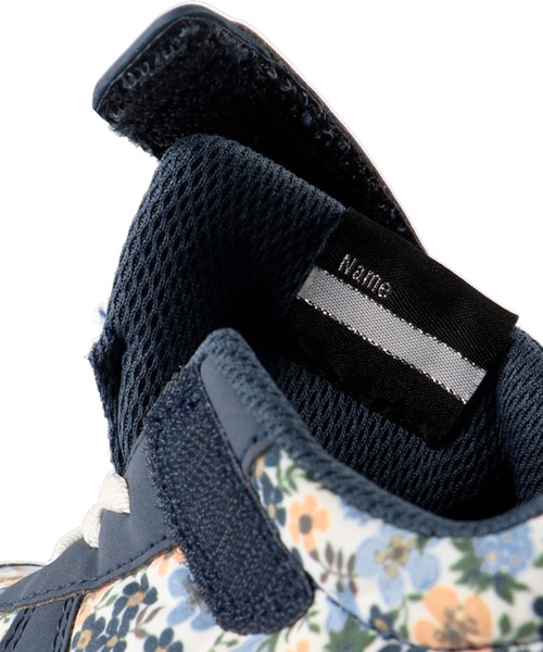 IFME(イフミー)の「IFME/イフミーコラボ花柄スニーカー(スニーカー・キッズ・オフホワイト/ネイビー/ピンク/ラベンダー・14cm/15cm/16cm/17cm/18cm/19cm/20cm/21cm)」の9枚目の写真